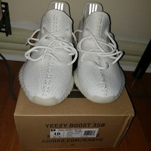 Yeezy Brand New size 10 mens